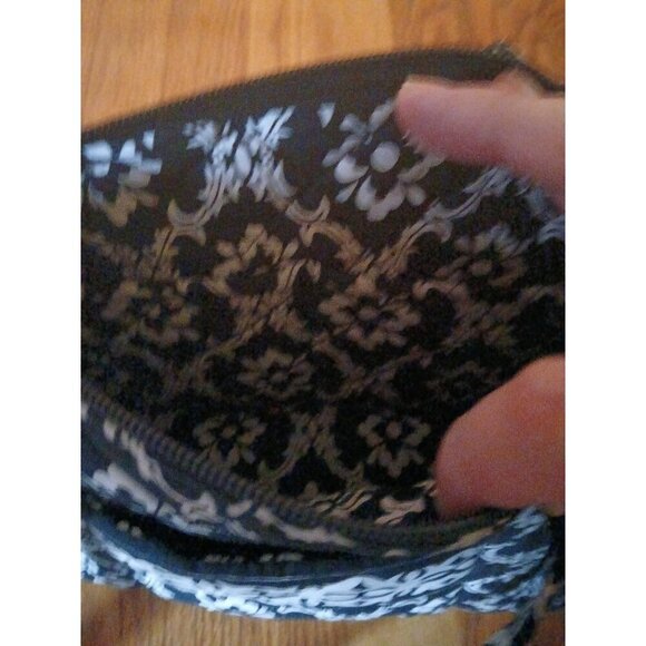 BELLA TAYLOR QUILTED BLACK AND WHITE DOUBLE HANDLE PURSE BAG - Picture 7 of 9